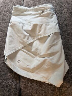 lululemon athletica Light Gray/Blue Athletic Shorts with Built-In lining